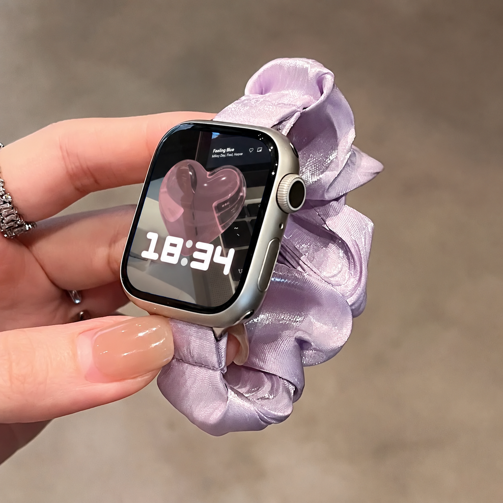 Pearlescent scrunchie Apple Watch band - detail photo 22