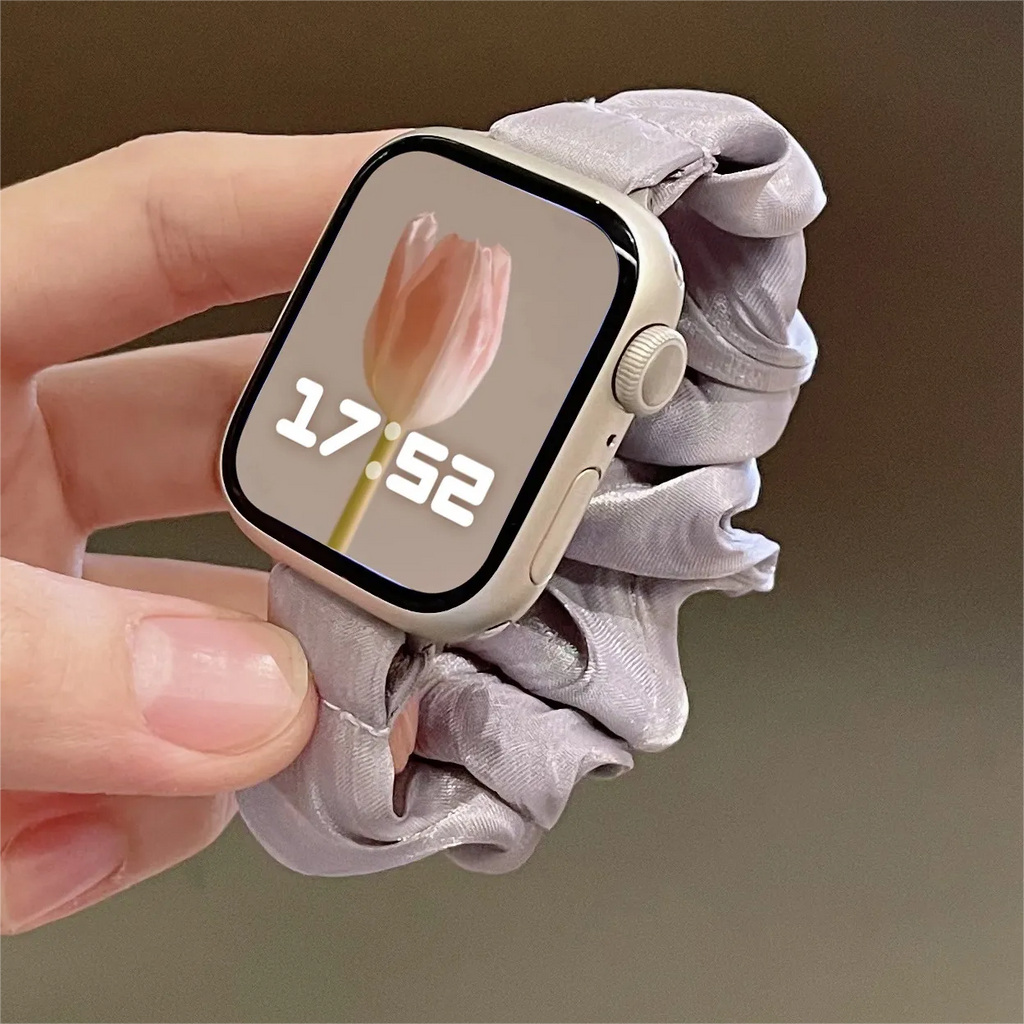Pearlescent scrunchie Apple Watch band - product photo 4