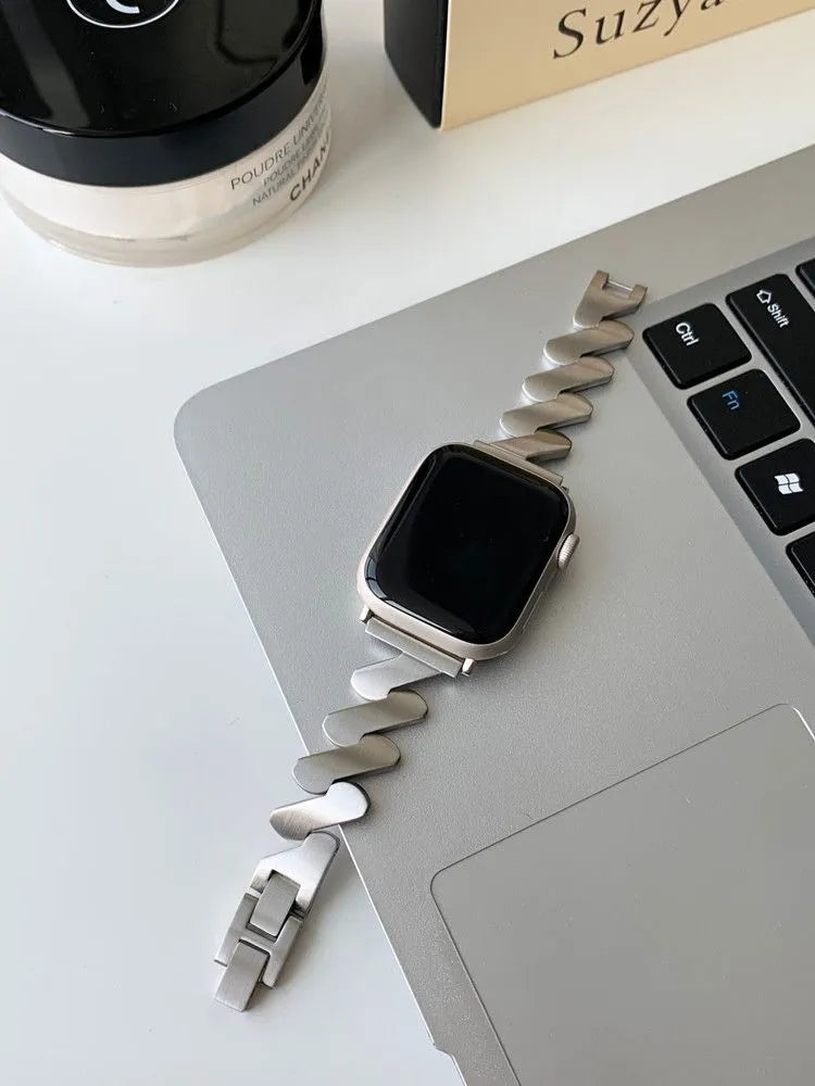 Stainless steel Z-wave Apple Watch band