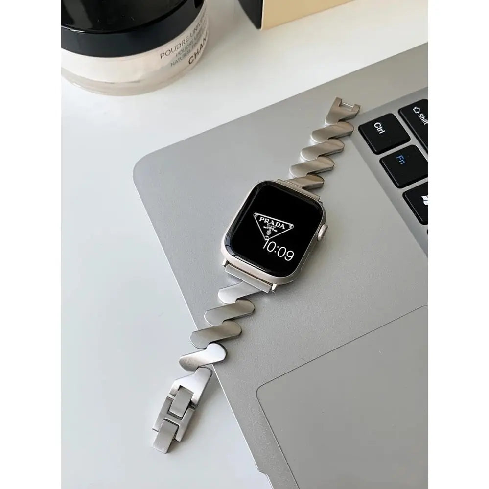 Stainless steel Z-wave Apple Watch band