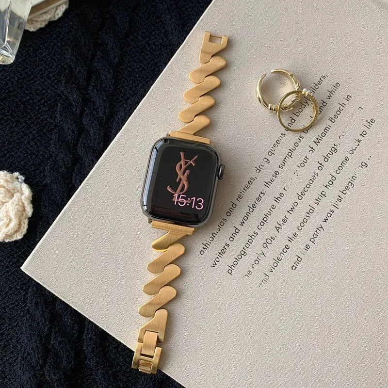 Stainless steel Z-wave Apple Watch band - Gold