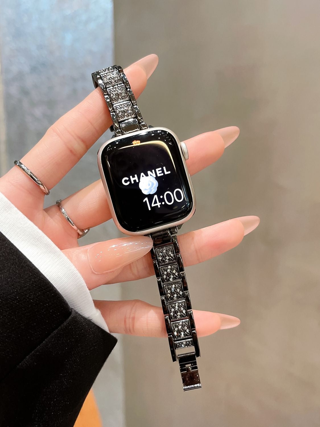Slim Full-Rhinestone Metal Chain Band for Apple Watch Series 11/10/9/8/7/6/5/4 and SE, detail view 7