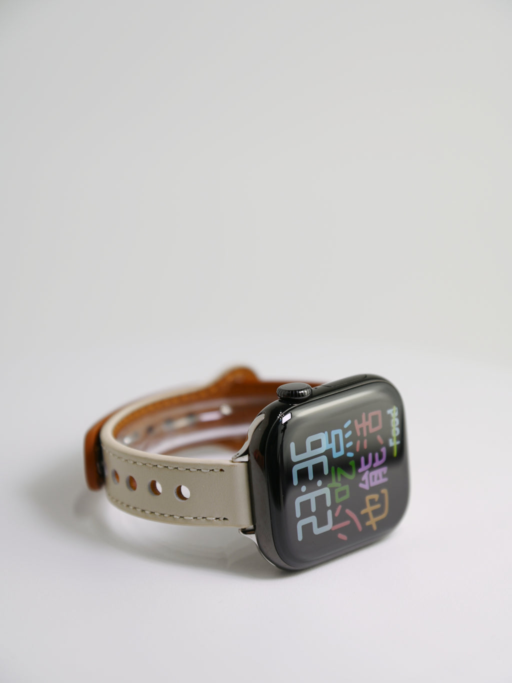 Double-Stud Slim-Waist Genuine Leather iWatch Band for Apple Watch Series 6/7/9/10/12 and SE, main view 4
