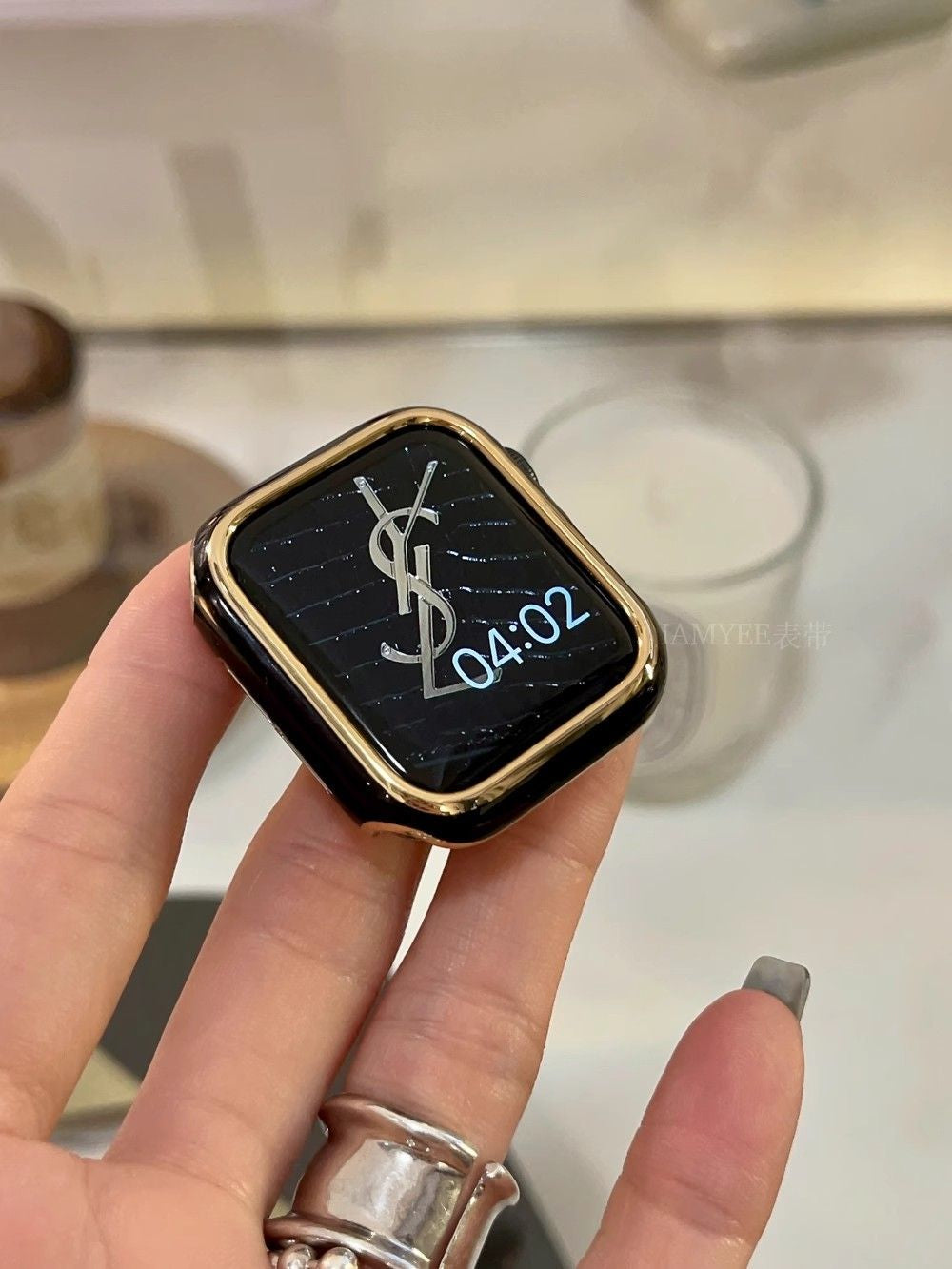 Contrast-Color Electroplated Hard Protective Case for Apple Watch Series 10/9/8/7, detail view 3