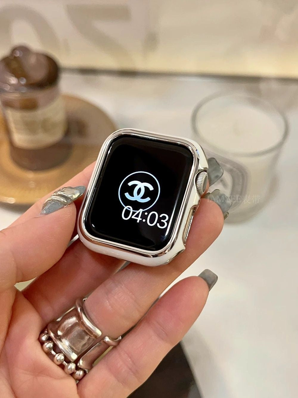 Contrast-Color Electroplated Hard Protective Case for Apple Watch Series 10/9/8/7, detail view 4