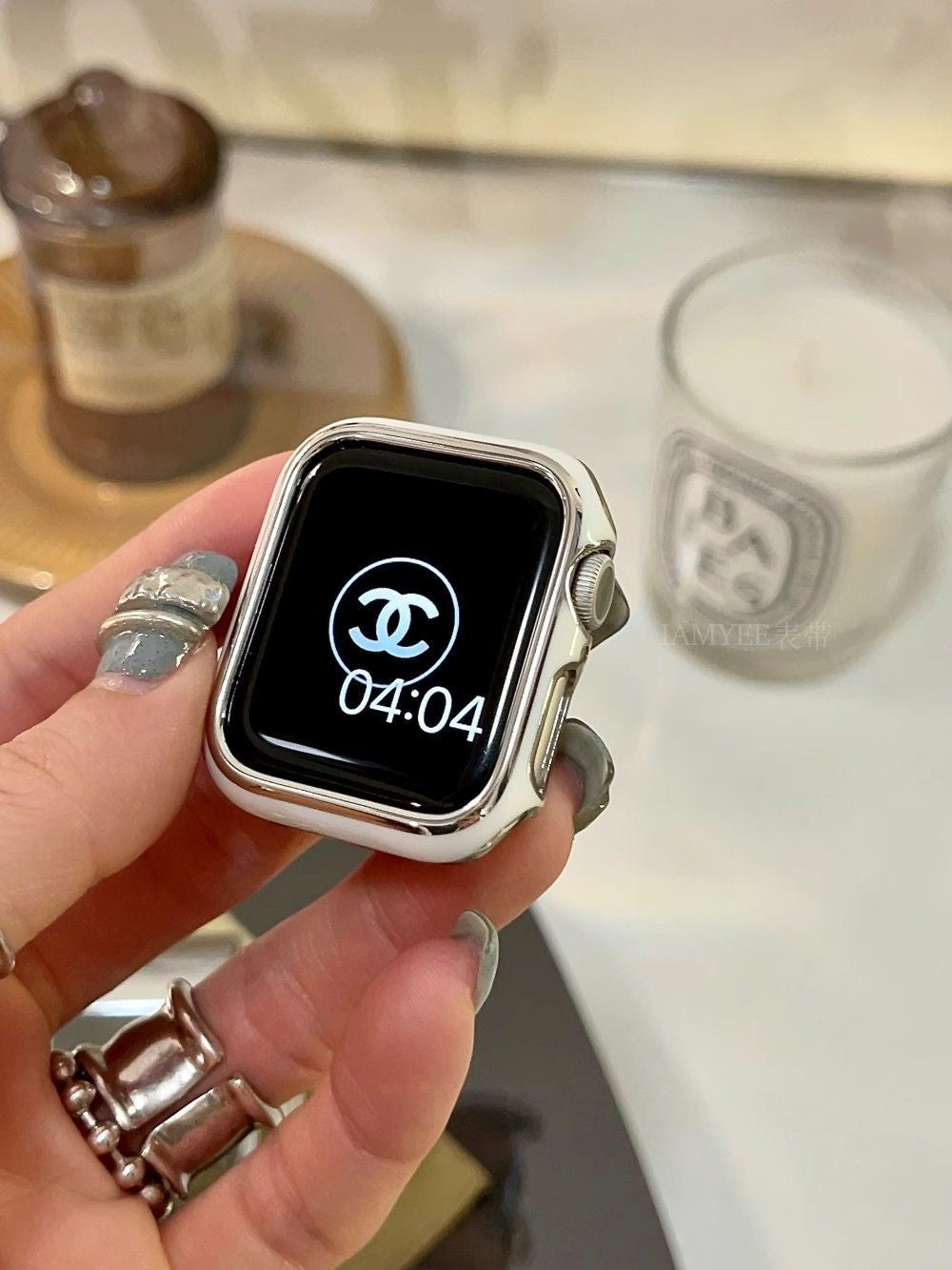 Contrast-Color Electroplated Hard Protective Case for Apple Watch Series 10/9/8/7, detail view 9