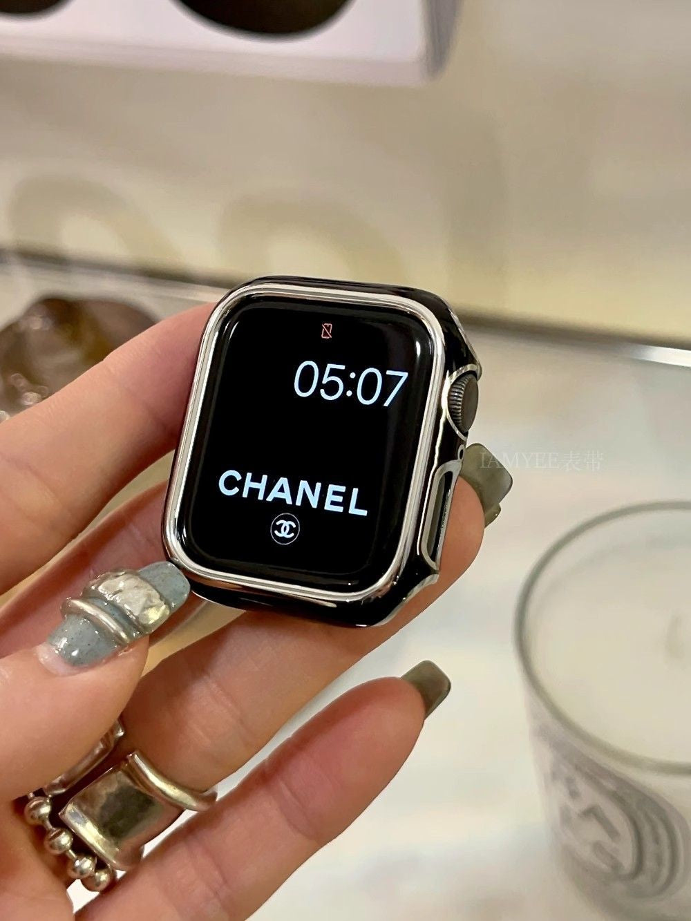 Contrast-Color Electroplated Hard Protective Case for Apple Watch Series 10/9/8/7, detail view 10