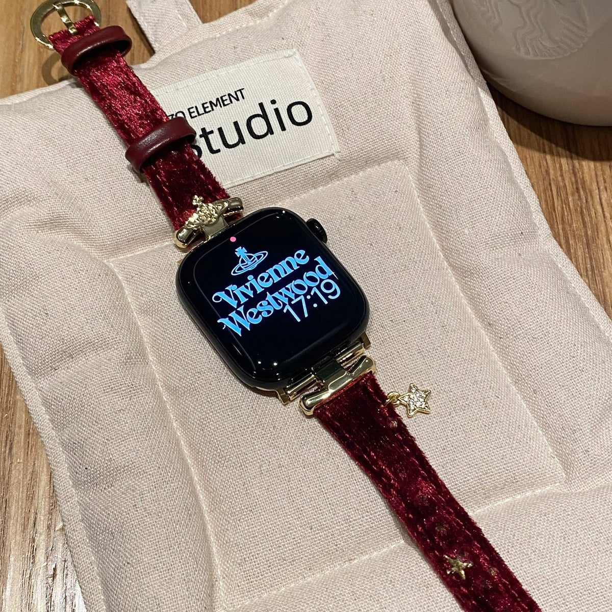 Saturn-Clasp Velvet Gilded Resin-Detail Leather Band for Apple Watch Series 11/10/9/8/7/6/5 and SE