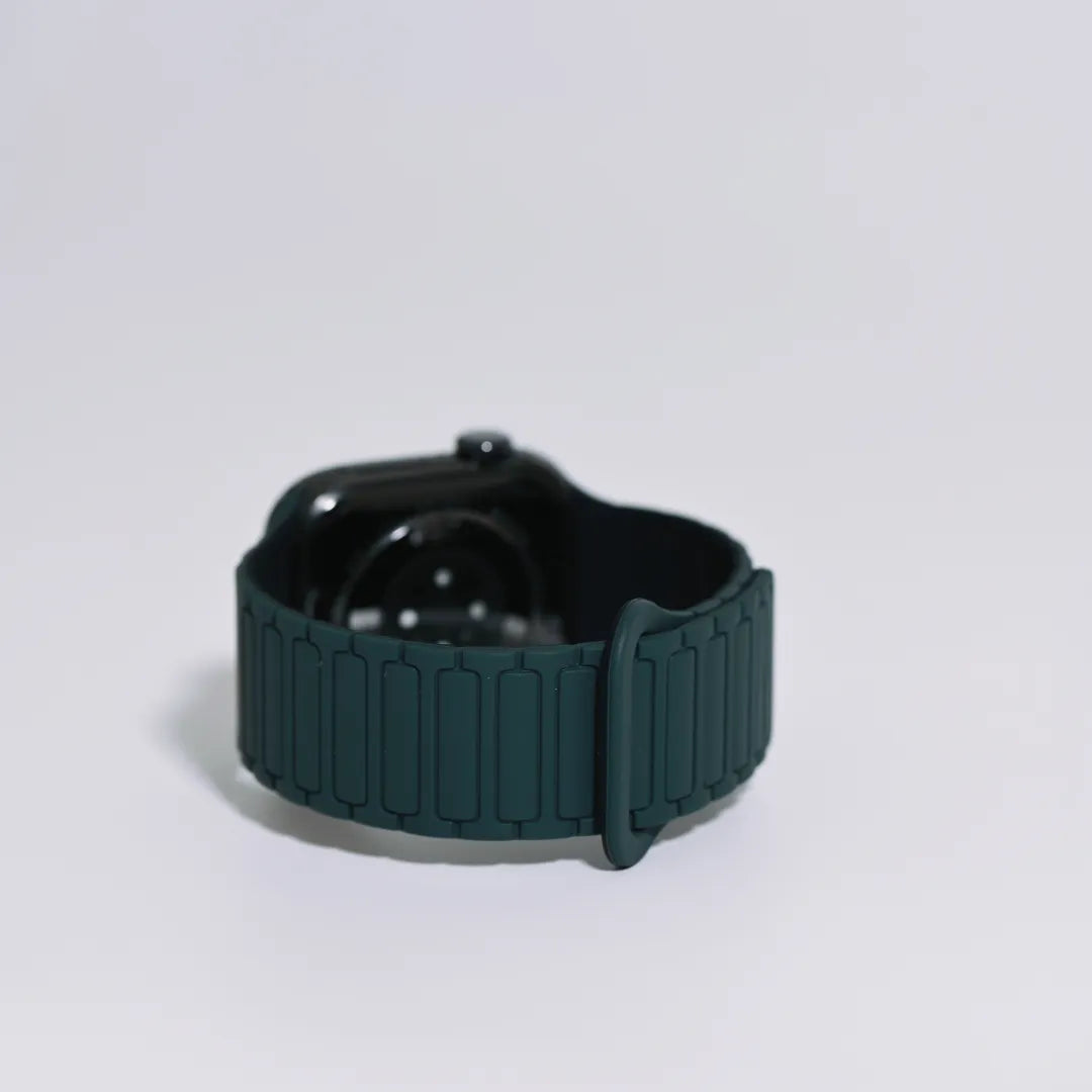 Second-Generation Triple-Stud Magnetic Silicone Band for Apple Watch SE, Series 7–10 and Ultra, Dark Green / Black