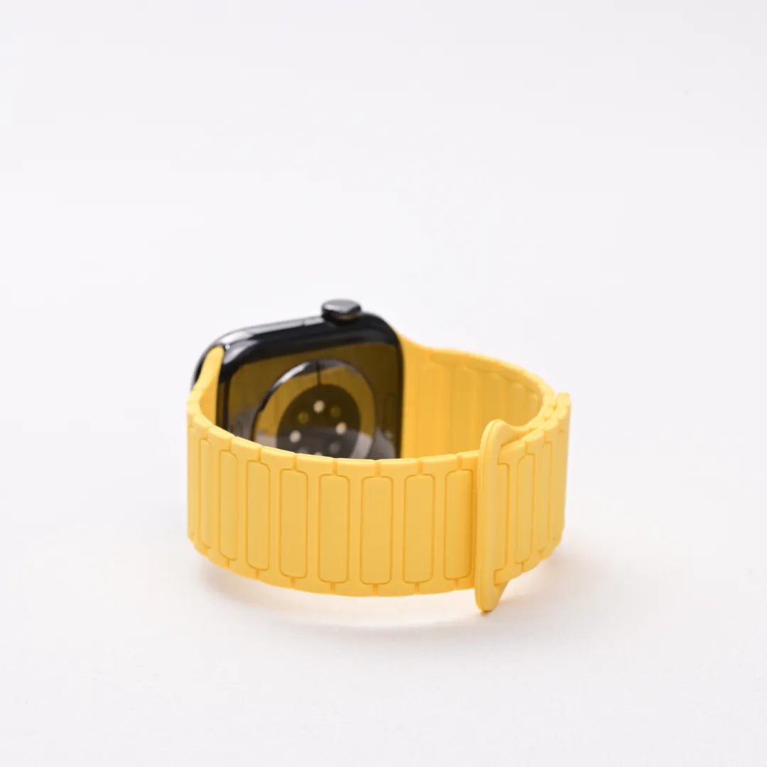 Second-Generation Triple-Stud Magnetic Silicone Band for Apple Watch SE, Series 7–10 and Ultra, Sunshine