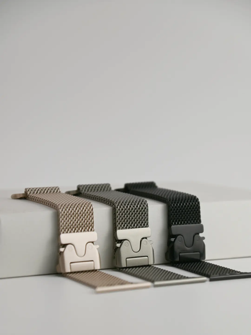 Stainless steel Milanese watch band — complete detail image 5
