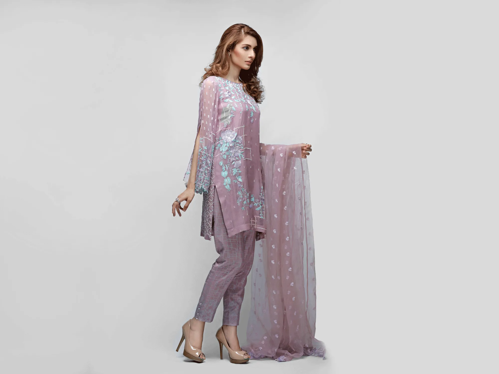 AUJ Luxury Formals – Design 1