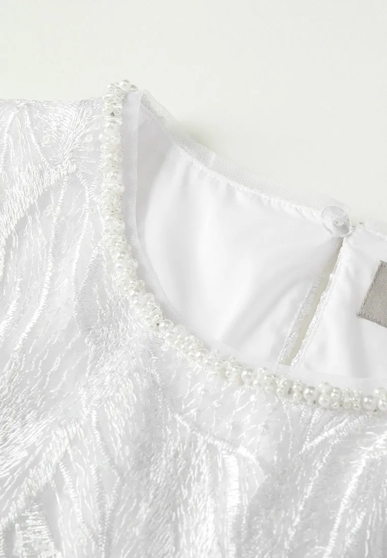 Die-cut Hem Embroidered Mesh Pearl-detail Top