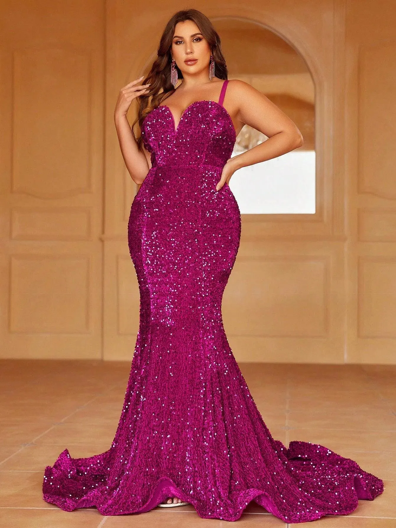 Plus Size Spaghetti Strap Sequin Mermaid Dresses