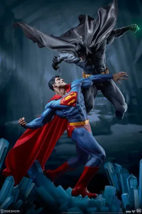 [Pre-Order] SIDESHOW COLLECTIBLES - BATMAN VS SUPERMAN DIORAMA