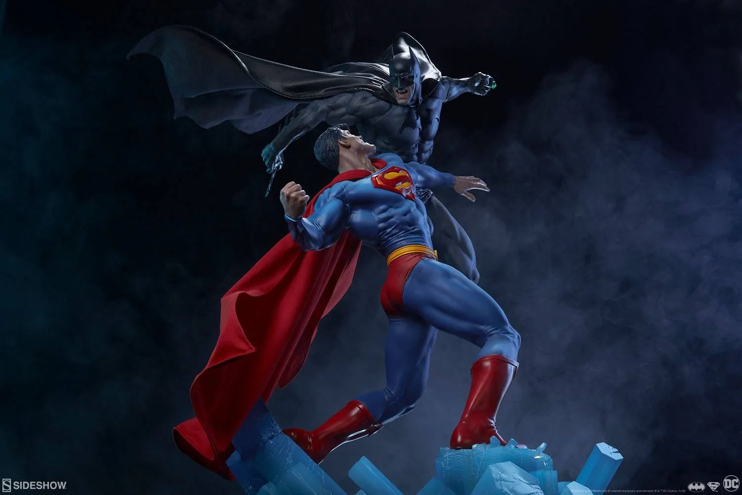 [Pre-Order] SIDESHOW COLLECTIBLES - BATMAN VS SUPERMAN DIORAMA