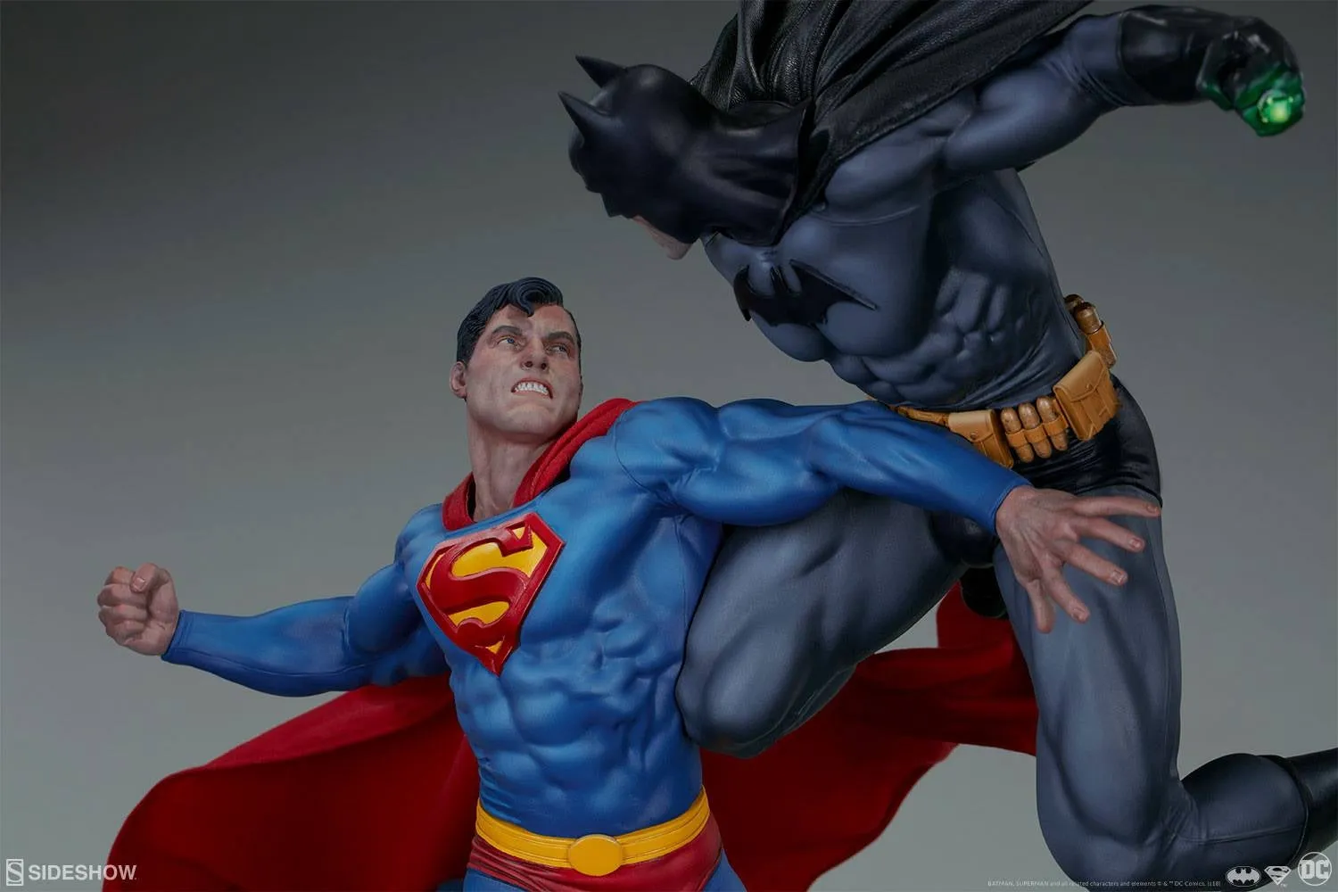 [Pre-Order] SIDESHOW COLLECTIBLES - BATMAN VS SUPERMAN DIORAMA