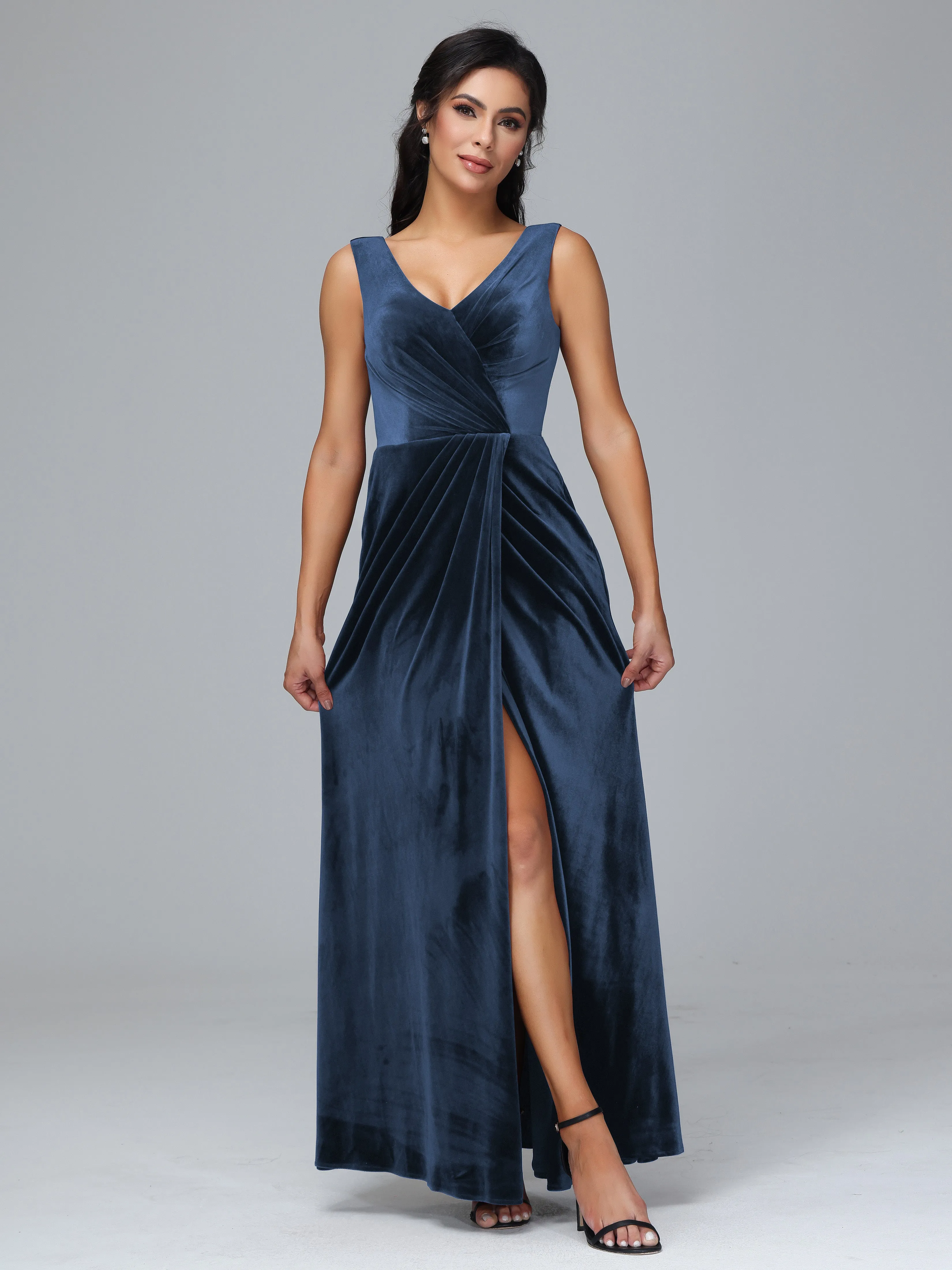 Sleeveless Pleats V-Back Plus Size Bridesmaid Dresses