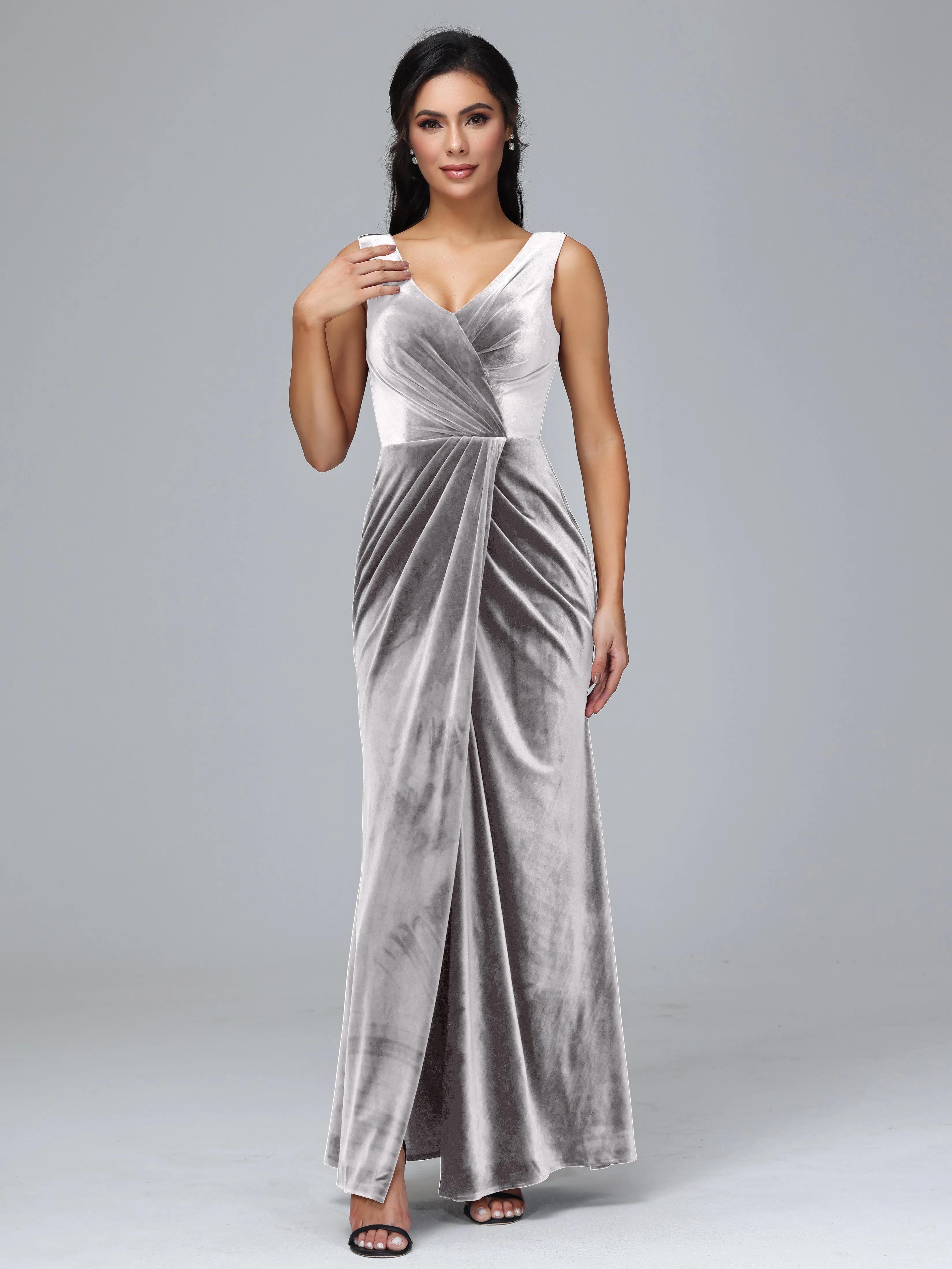 Sleeveless Pleats V-Back Plus Size Bridesmaid Dresses