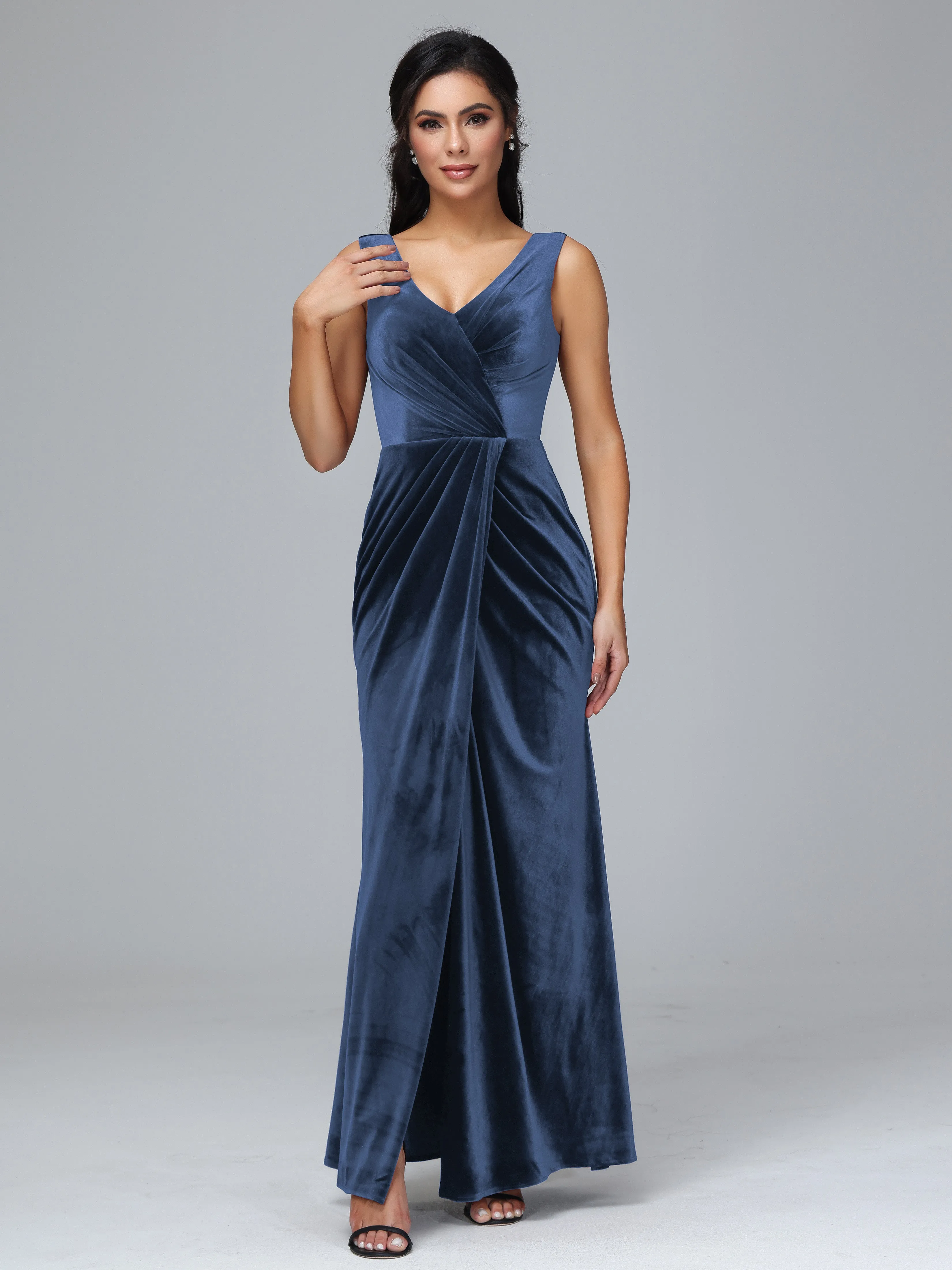 Sleeveless Pleats V-Back Plus Size Bridesmaid Dresses