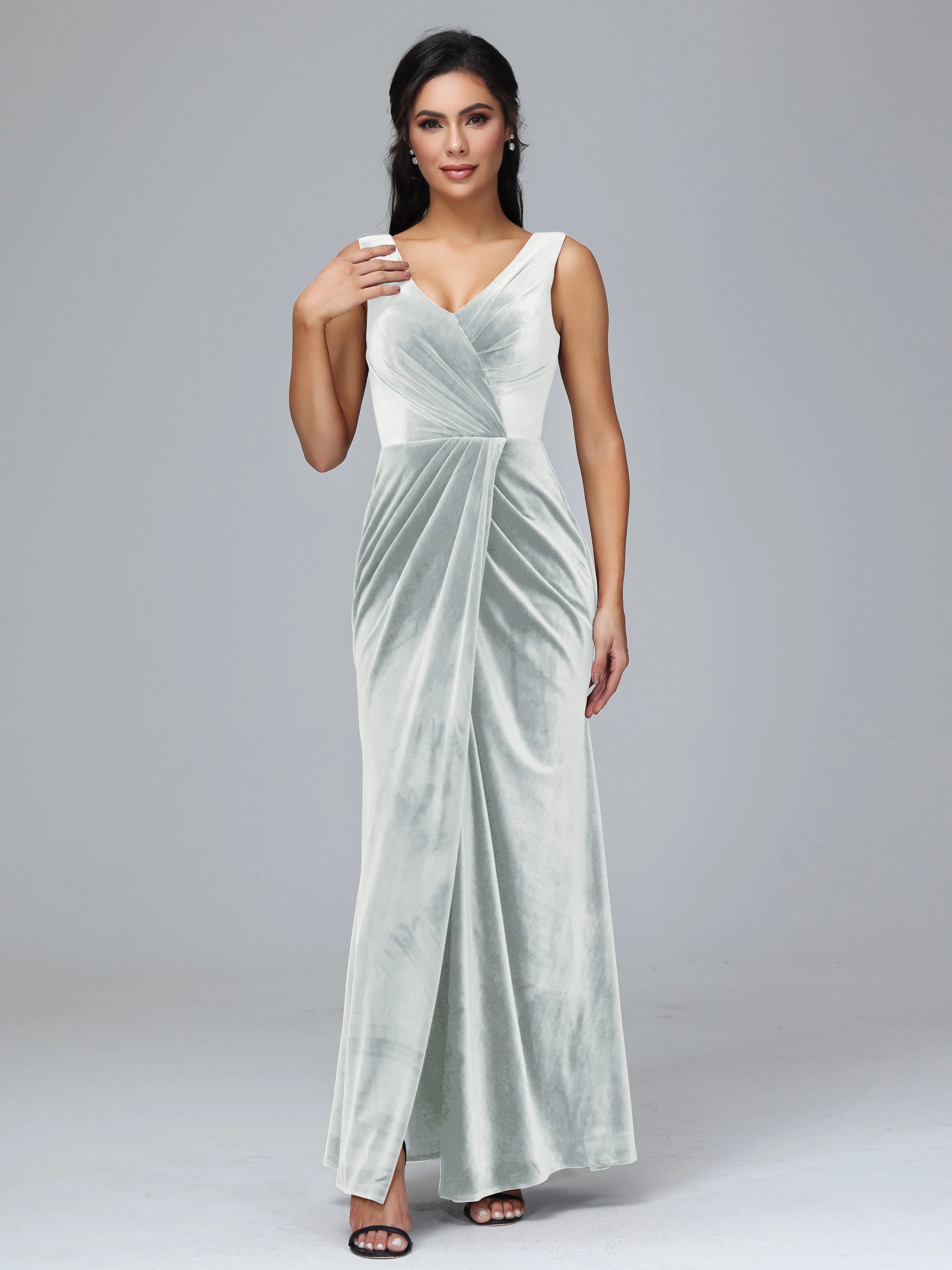 Sleeveless Pleats V-Back Plus Size Bridesmaid Dresses